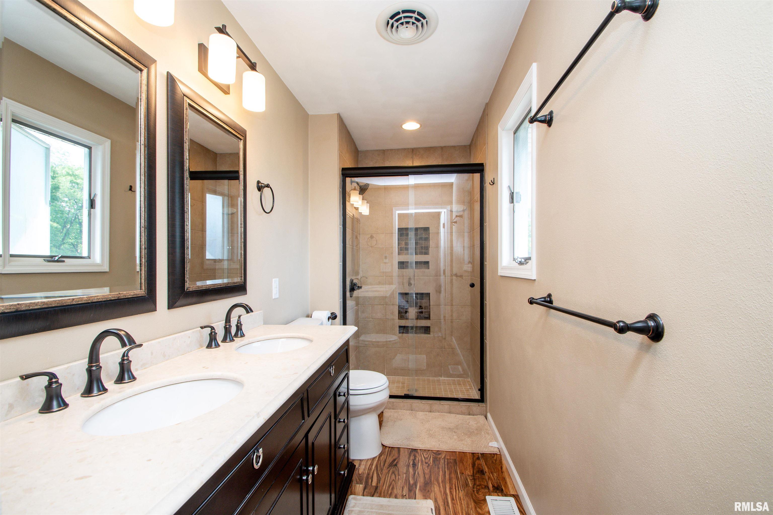 314 E White Oak Court, East Peoria, Illinois image 36