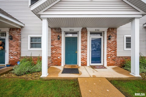 Condo For Sale - 934 W Trailcreek Drive<br/> Peoria, IL 61614