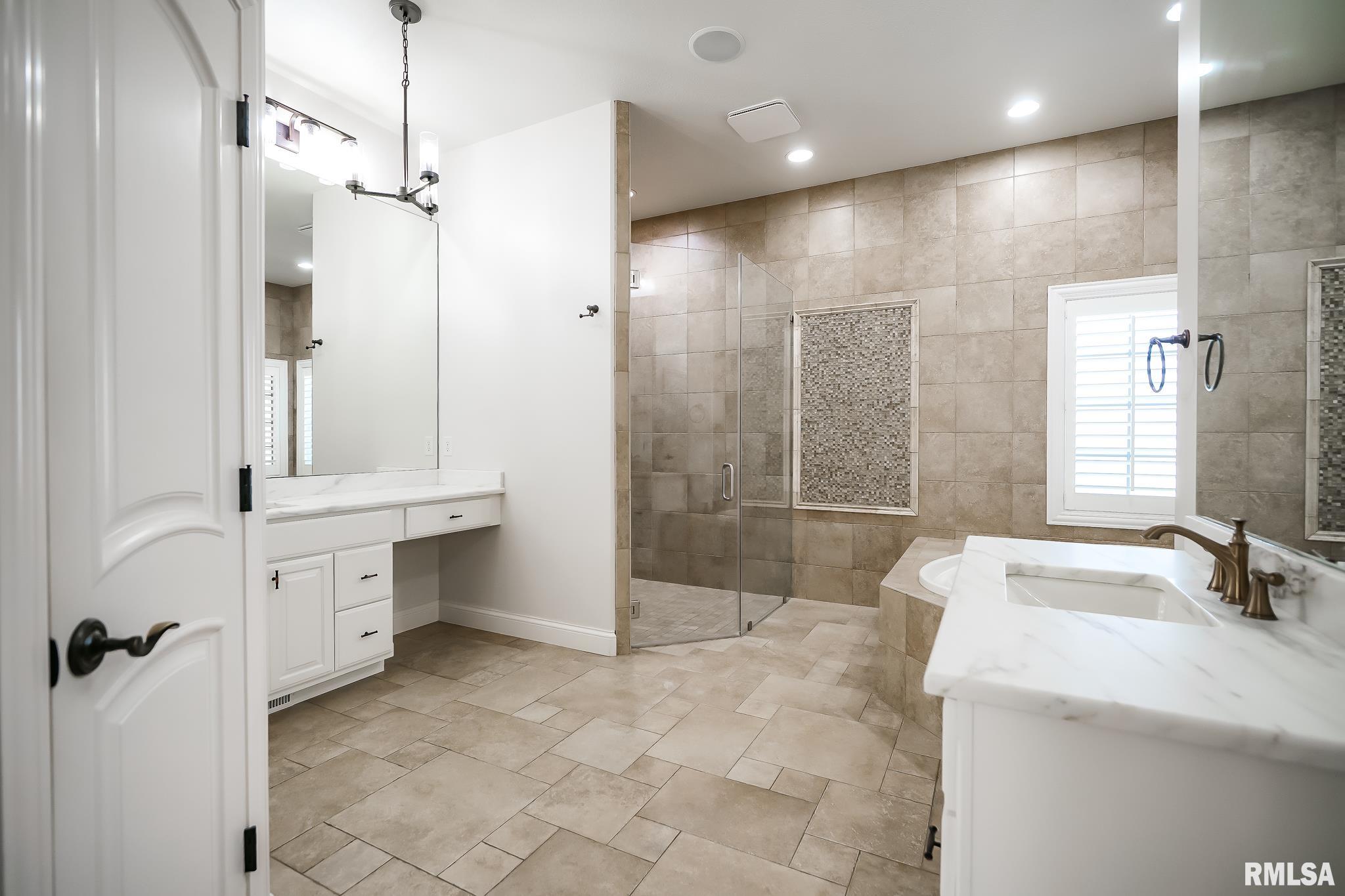 8515 N Wyndhill Lane, Peoria, Illinois image 32