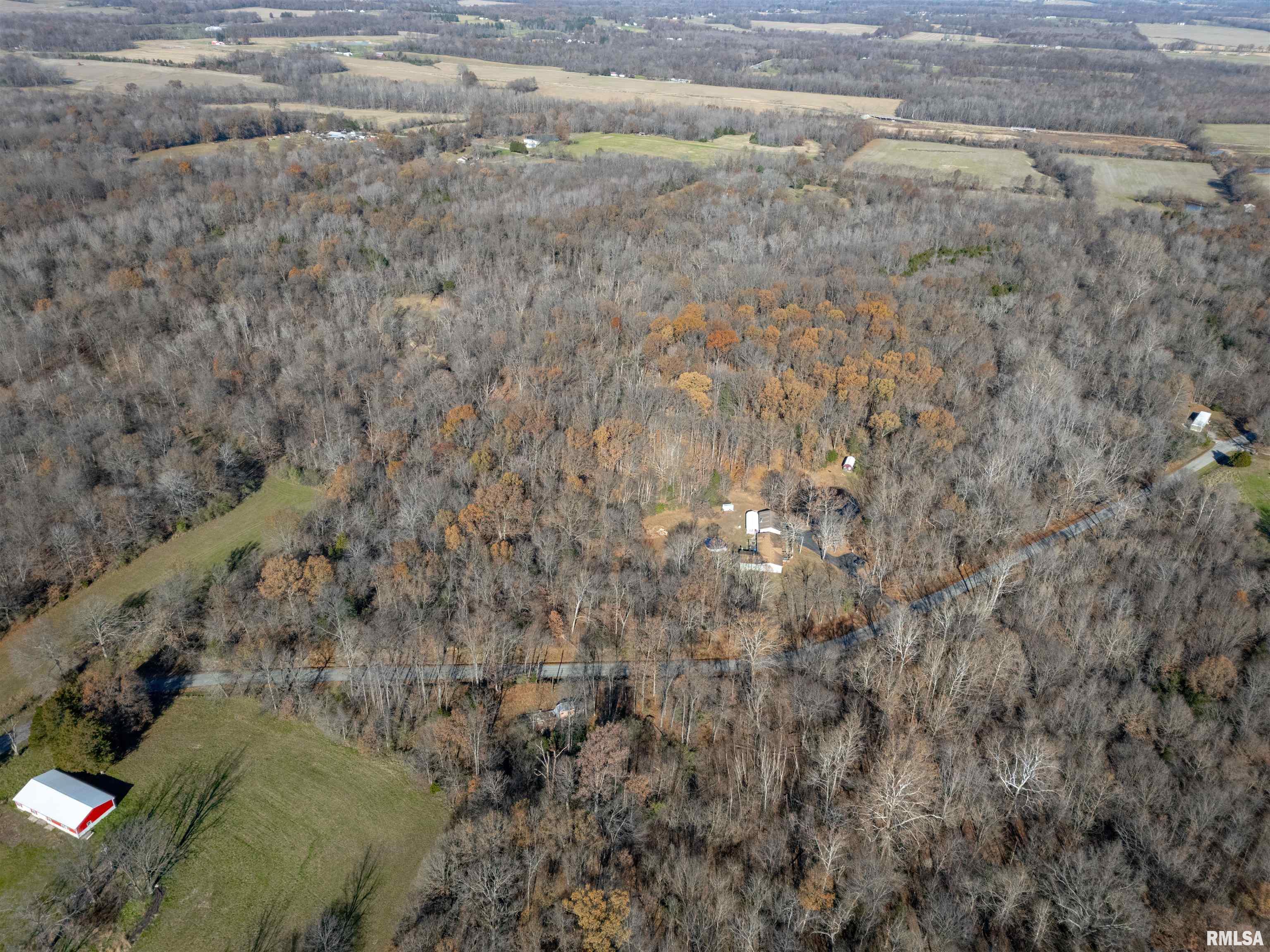 16995 Malone Road, Thompsonville, Illinois image 42