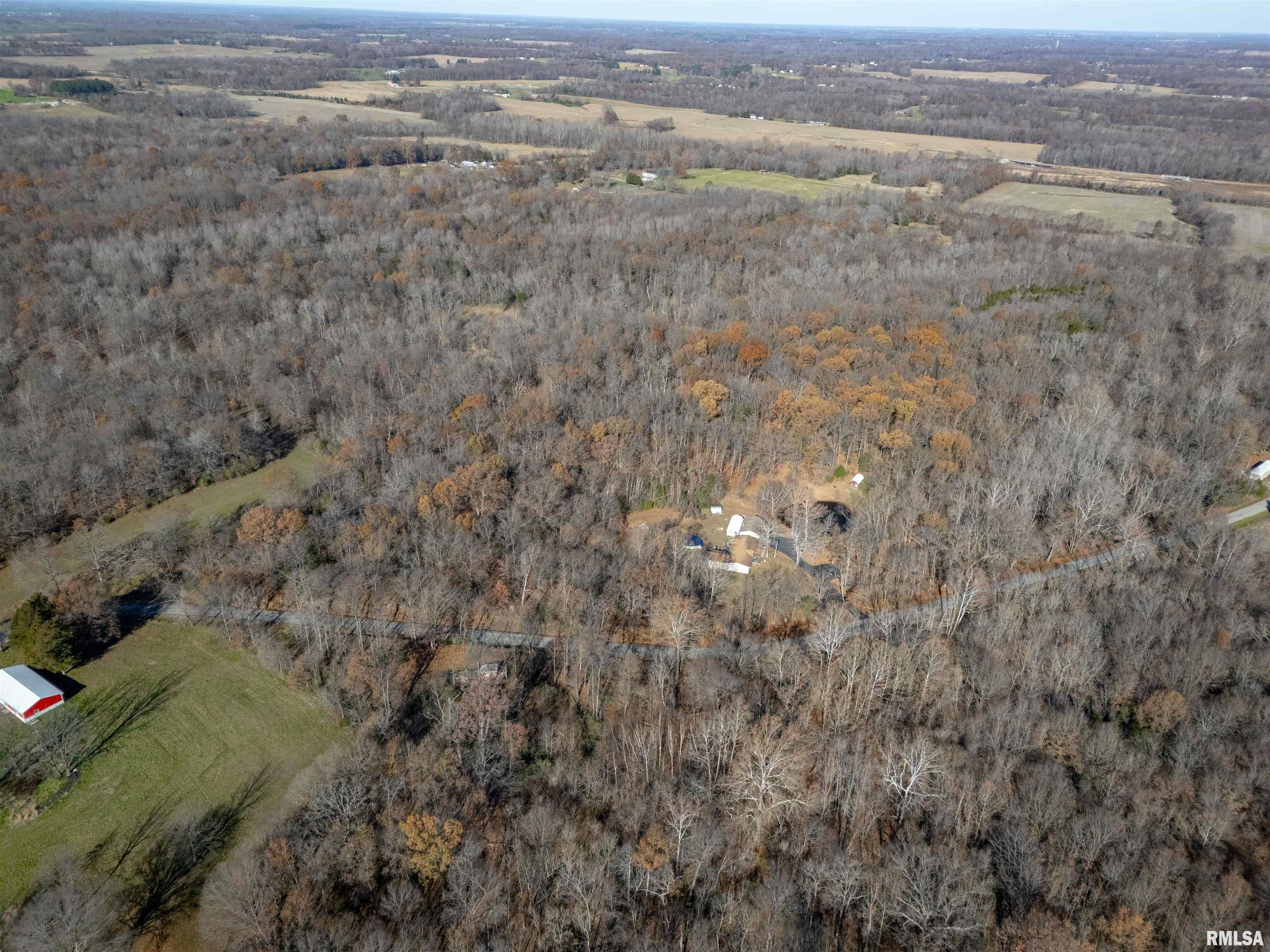 16995 Malone Road, Thompsonville, Illinois image 40