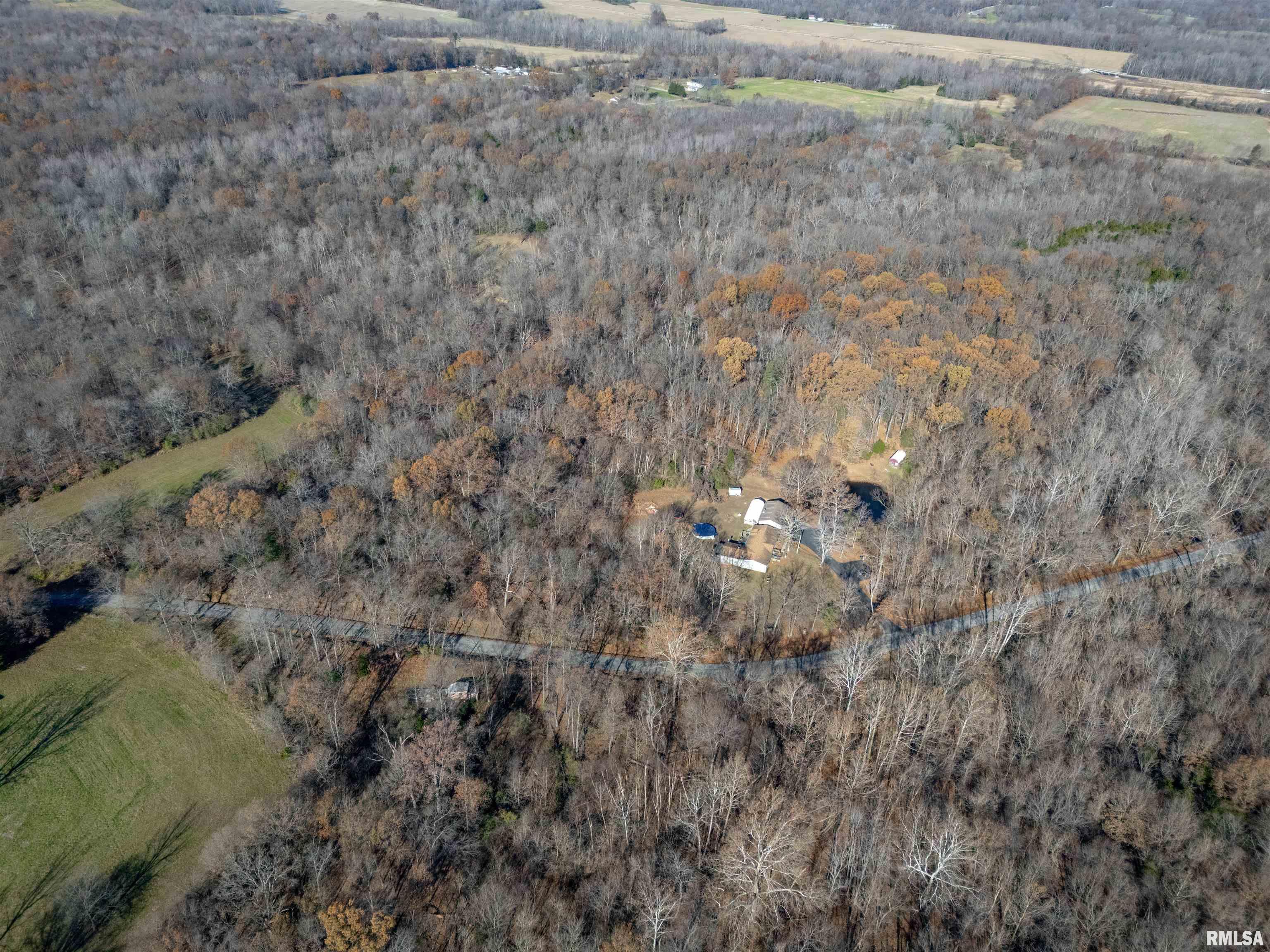 16995 Malone Road, Thompsonville, Illinois image 39