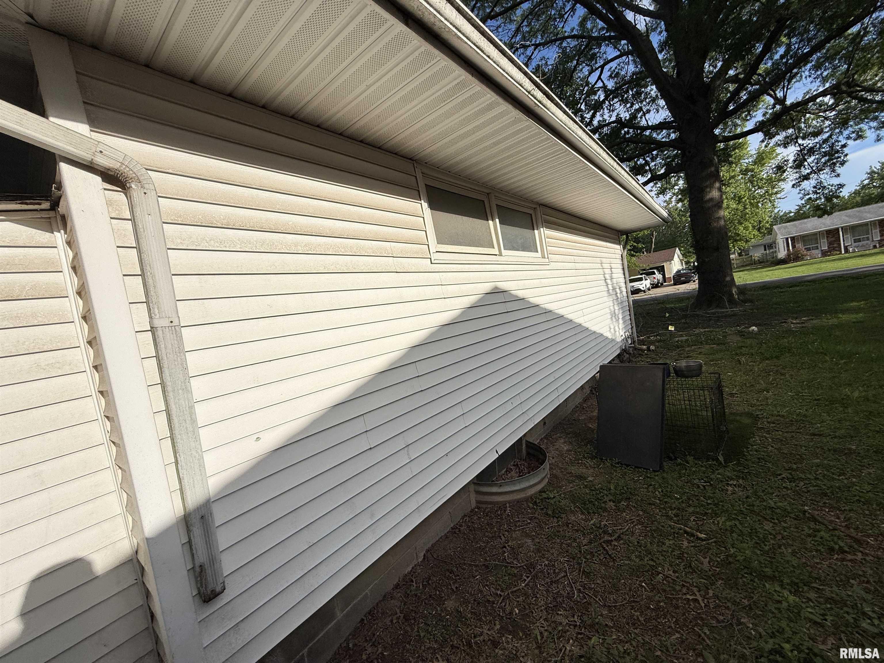 1117 E Ash Street, Herrin, Illinois image 9