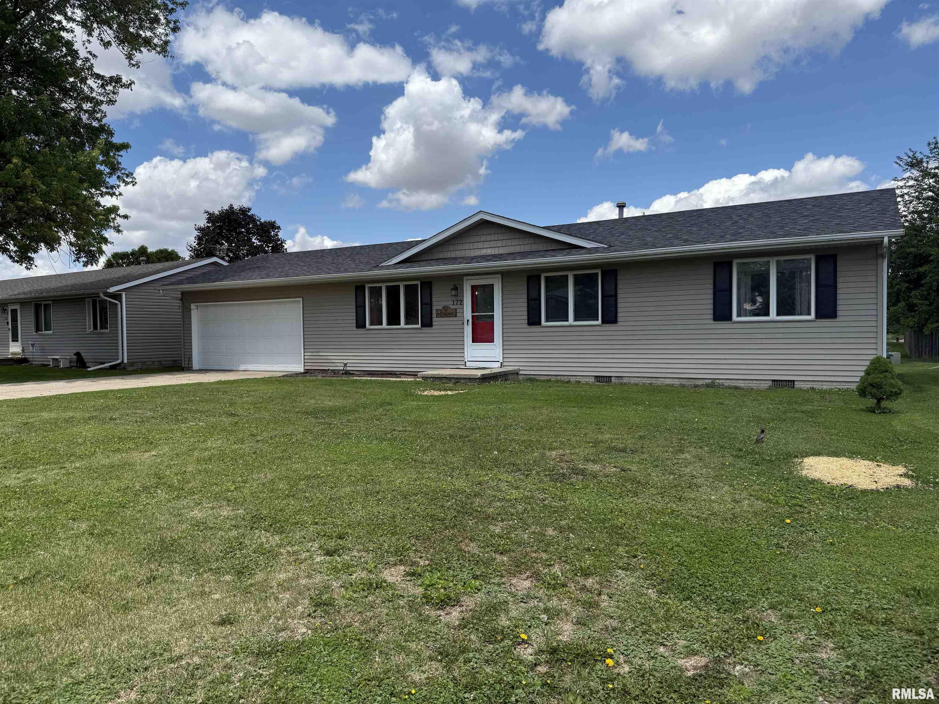 172 E Meadow Lane, Walcott, Iowa image 11