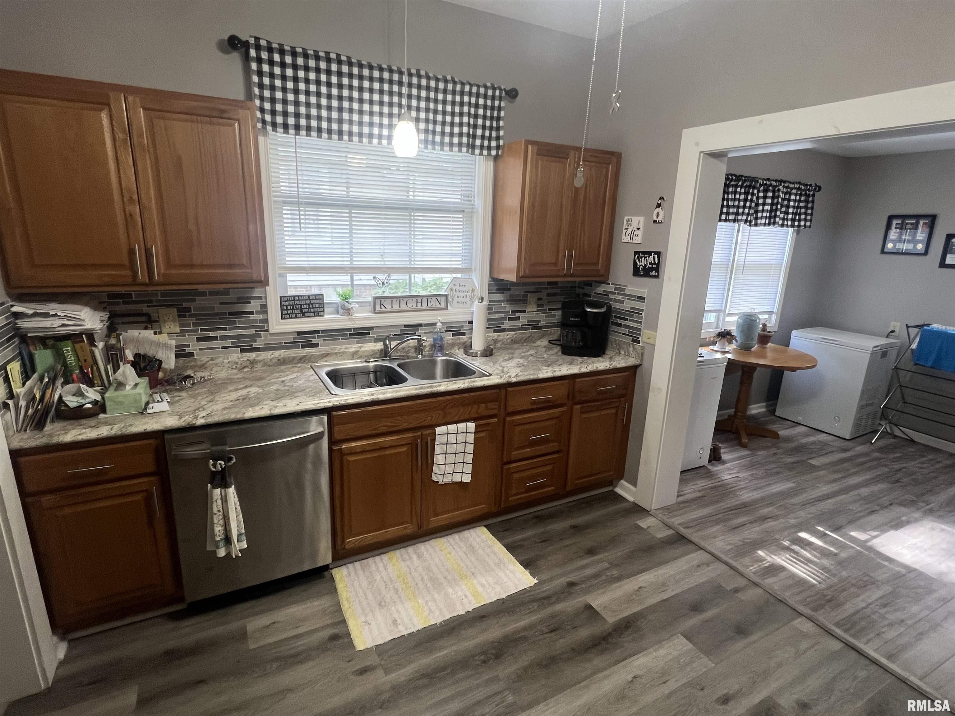509 Sandusky Street, Jacksonville, Illinois image 9