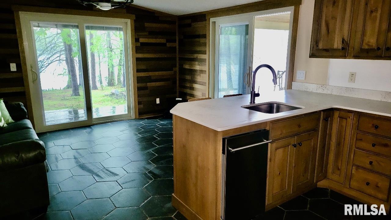 2355 Waverunner Cove Cove, Salem, Illinois image 33