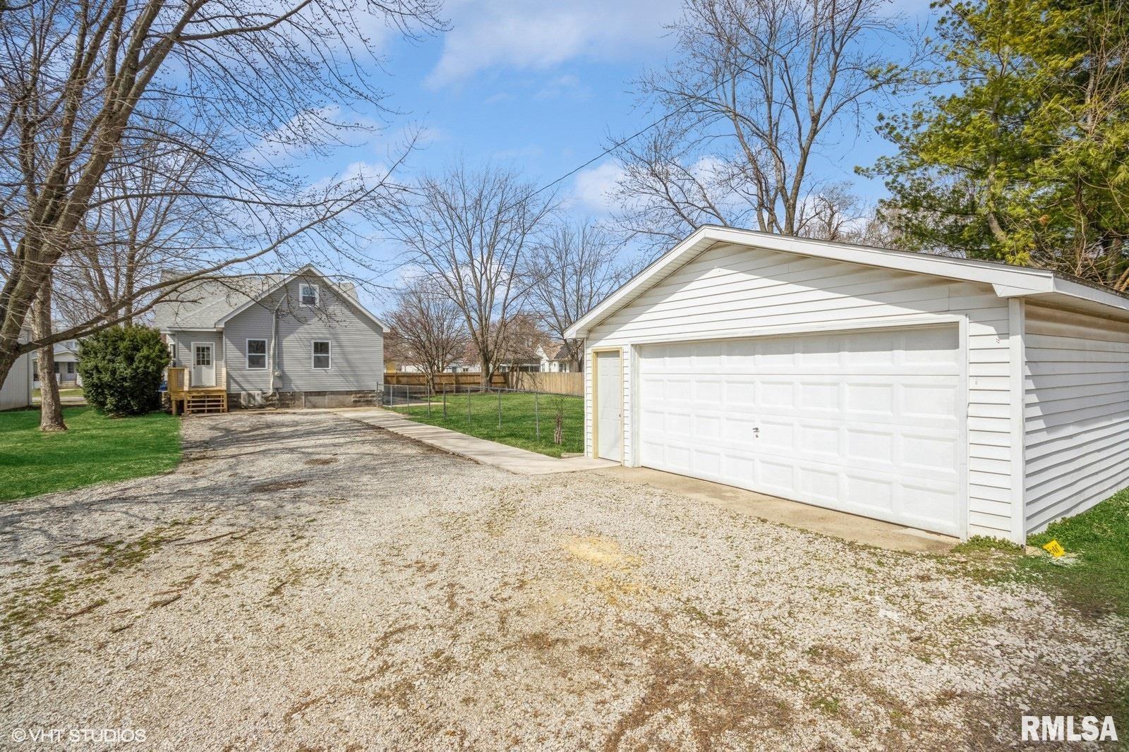 418 4th Street, Illiopolis, Illinois image 15