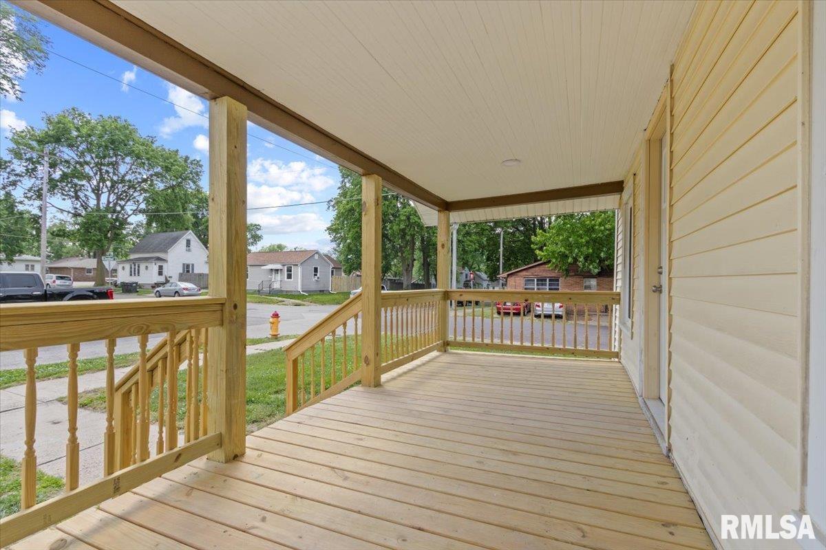 501 Chestnut Street, Pekin, Illinois image 4