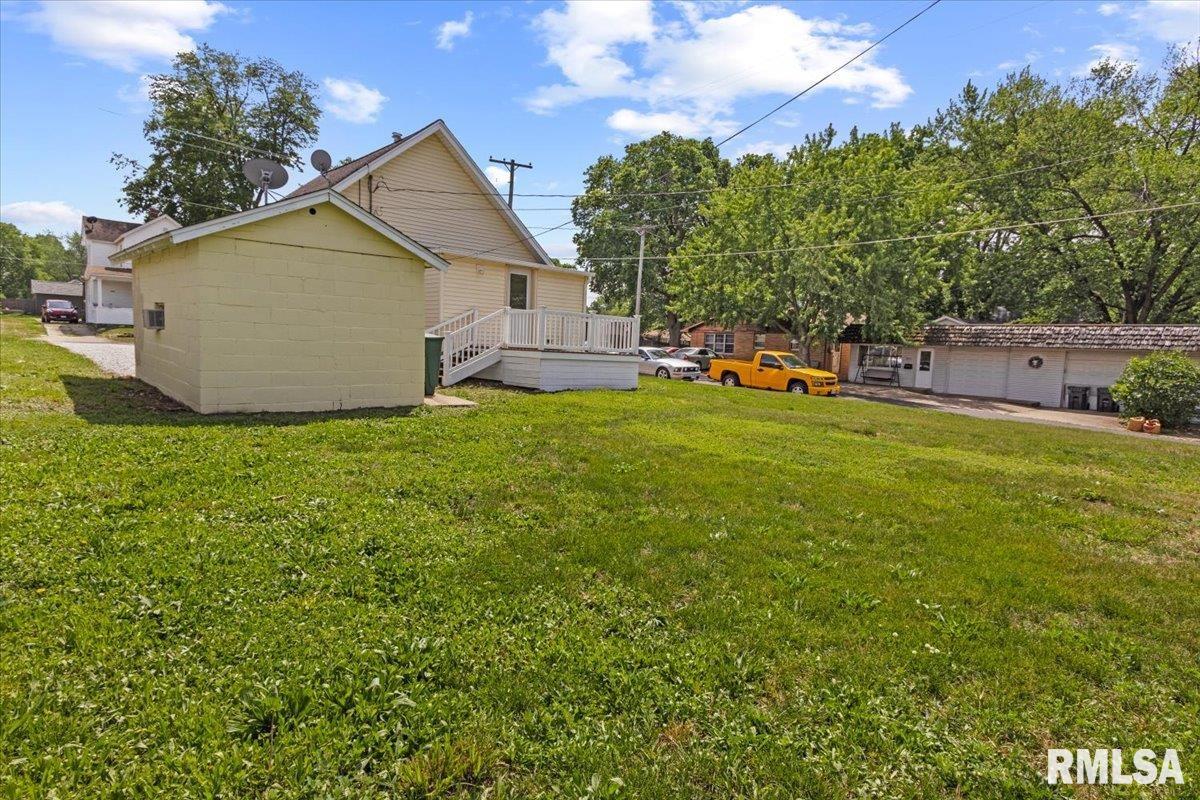 501 Chestnut Street, Pekin, Illinois image 32