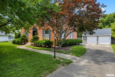 Homes For Sale - 3221 N Bigelow Street<br/> Peoria County, Peoria, IL 61604