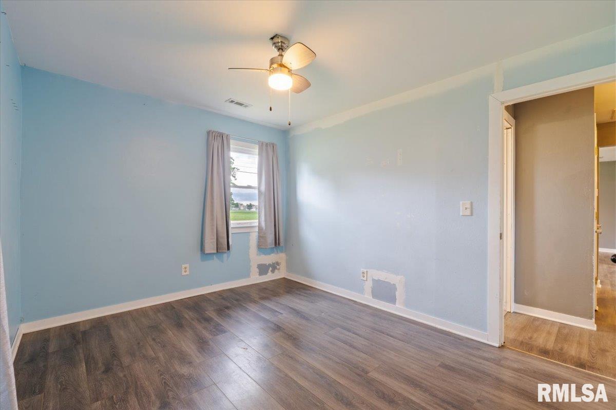 309 E South Street, Cambridge, Illinois image 22