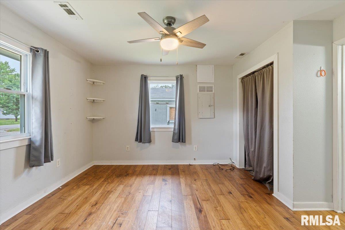 309 E South Street, Cambridge, Illinois image 16