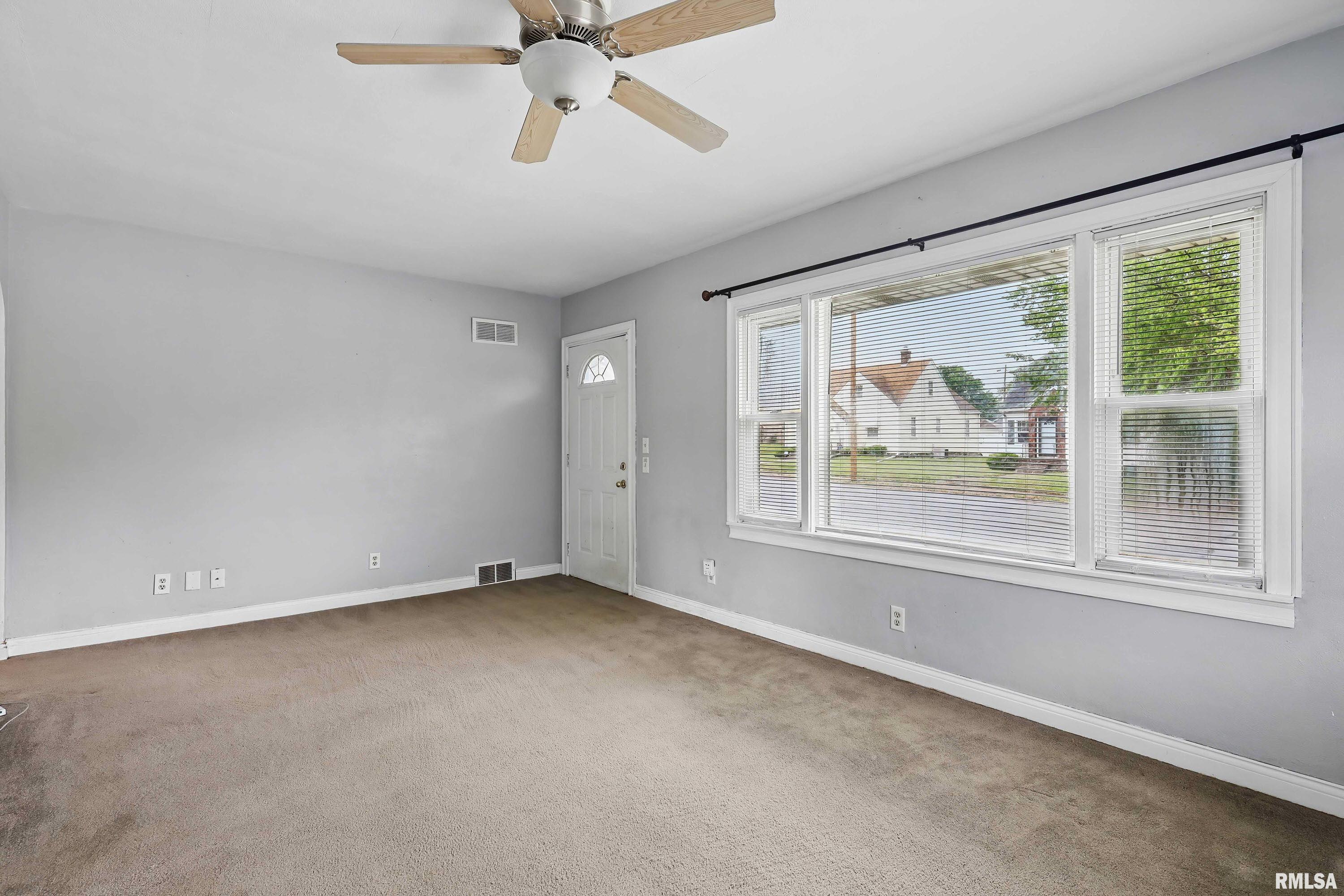 3129 Harrison Street, Davenport, Iowa image 4
