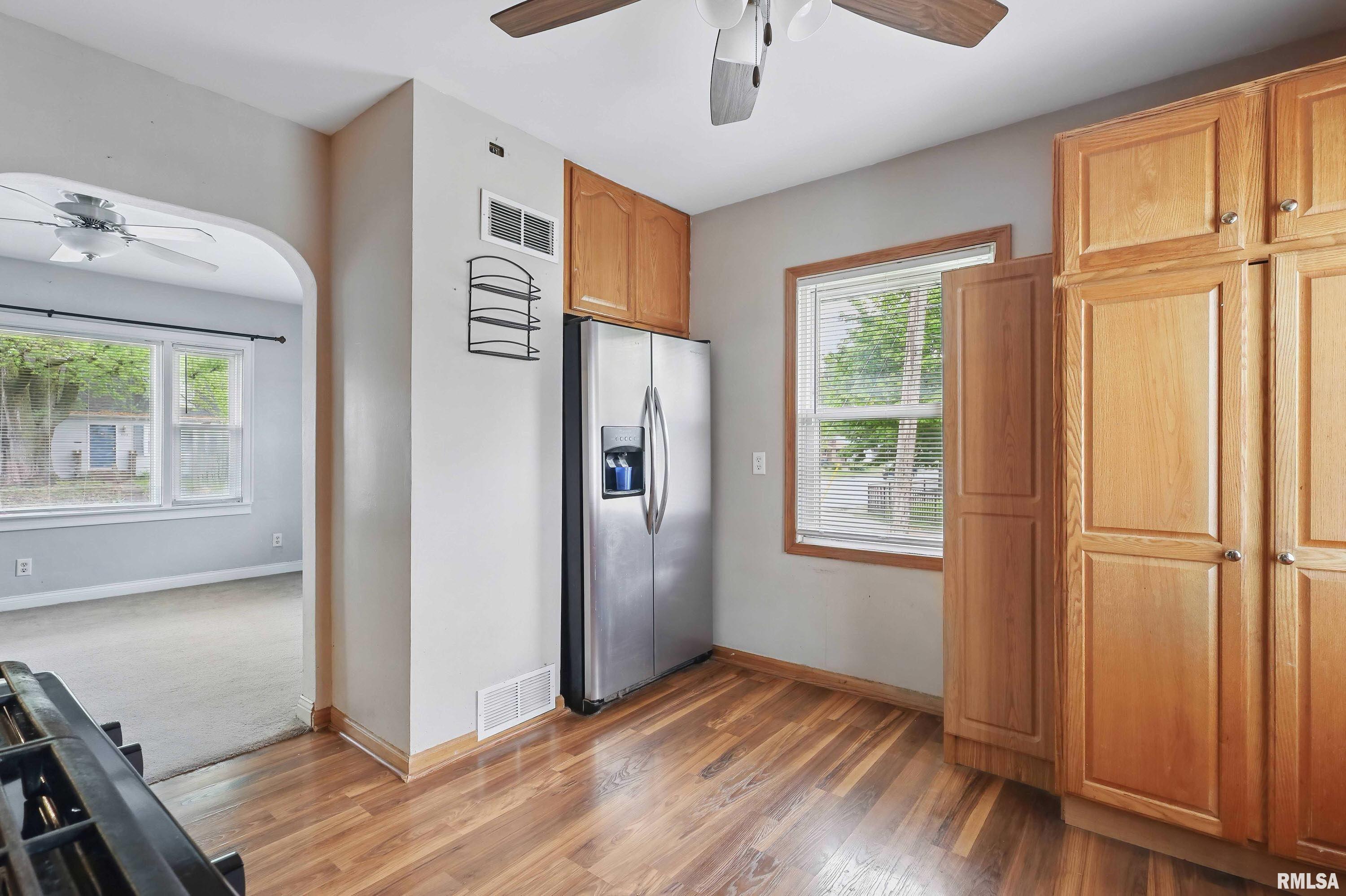 3129 Harrison Street, Davenport, Iowa image 15