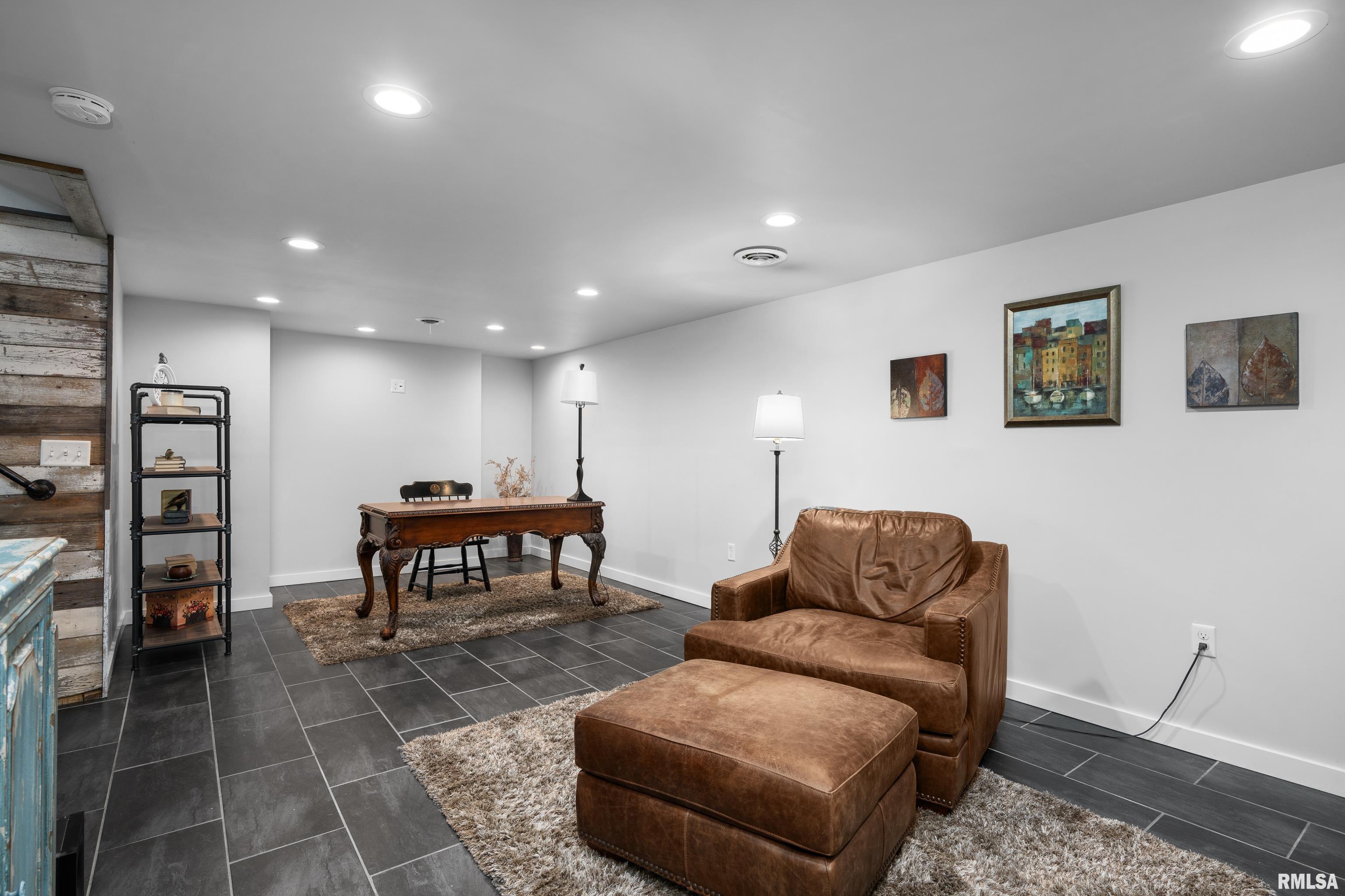 1859 25th Avenue Court, Moline, Illinois image 21