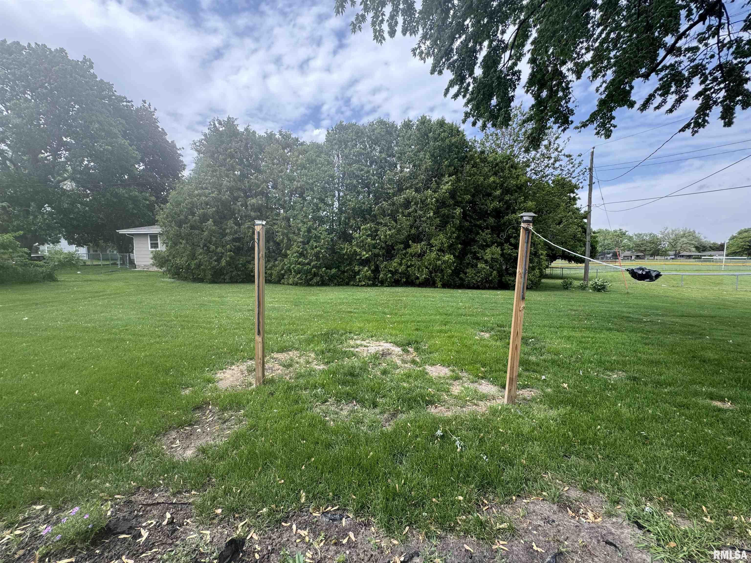 1660 27th Avenue South, Clinton, Iowa image 9