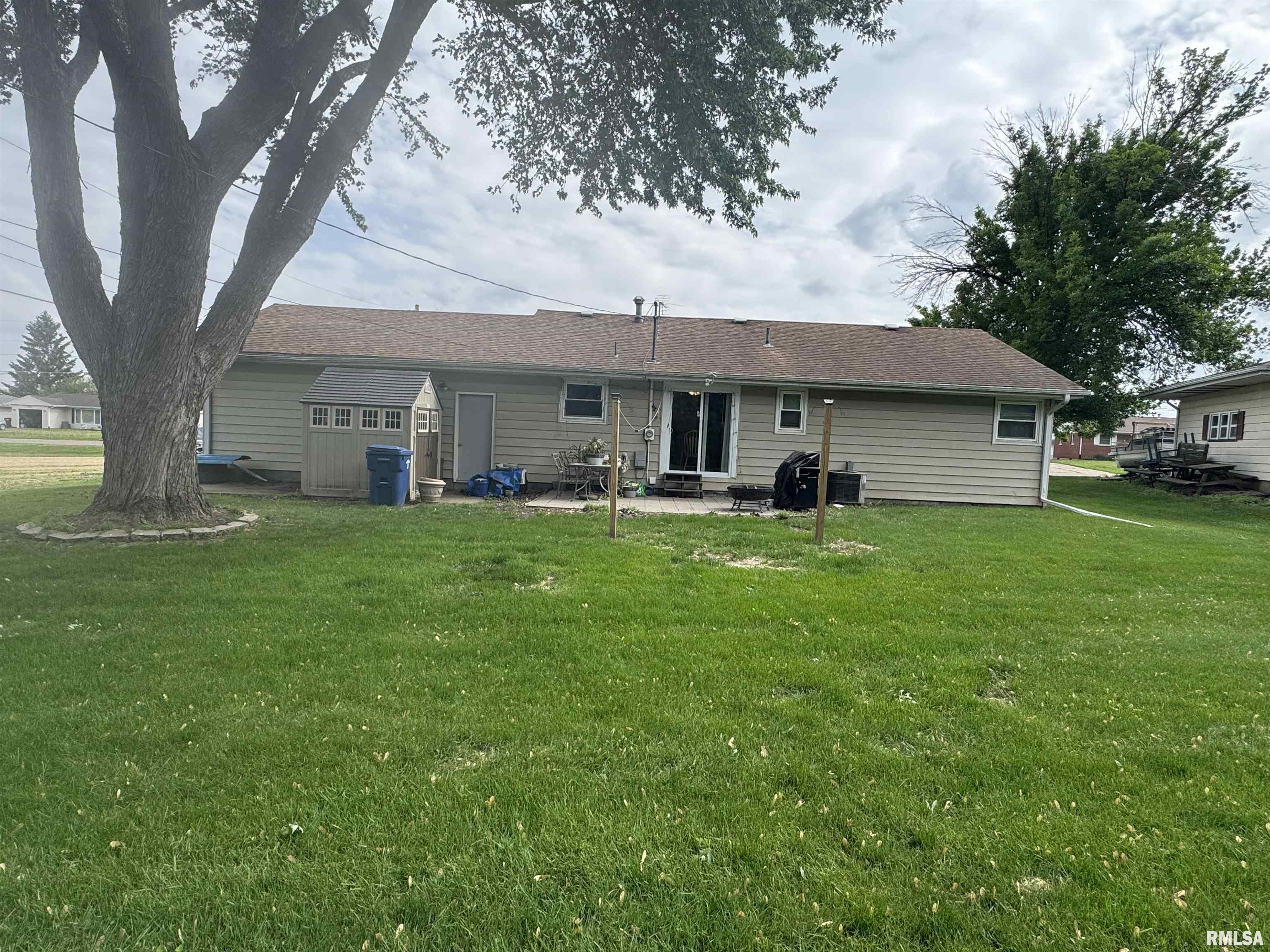 1660 27th Avenue South, Clinton, Iowa image 7