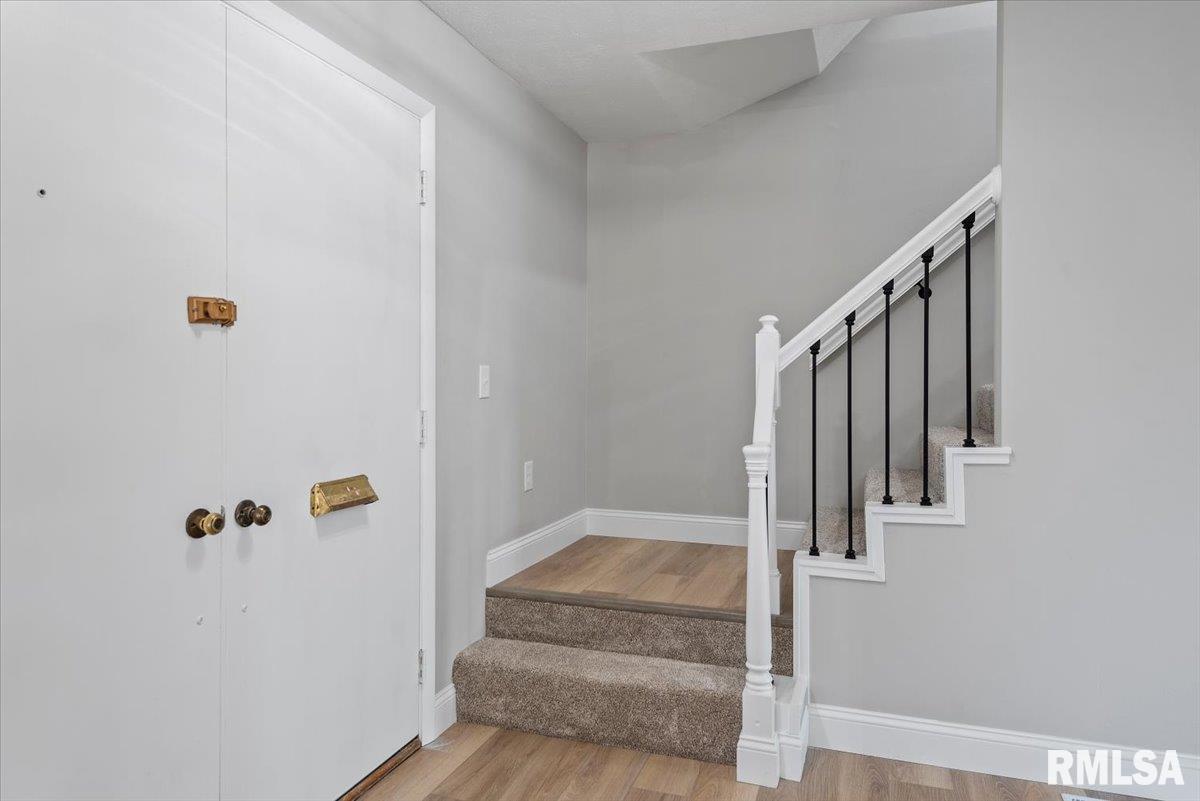 7 Interlacken Road, Springfield, Illinois image 5