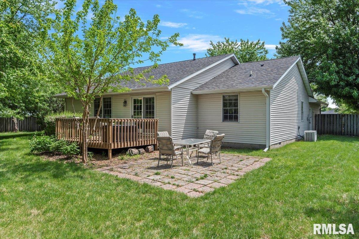 1213 Sugar Tree Court, Chatham, Illinois image 35