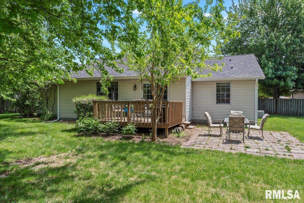 1213 Sugar Tree Court, Chatham, Illinois image 34