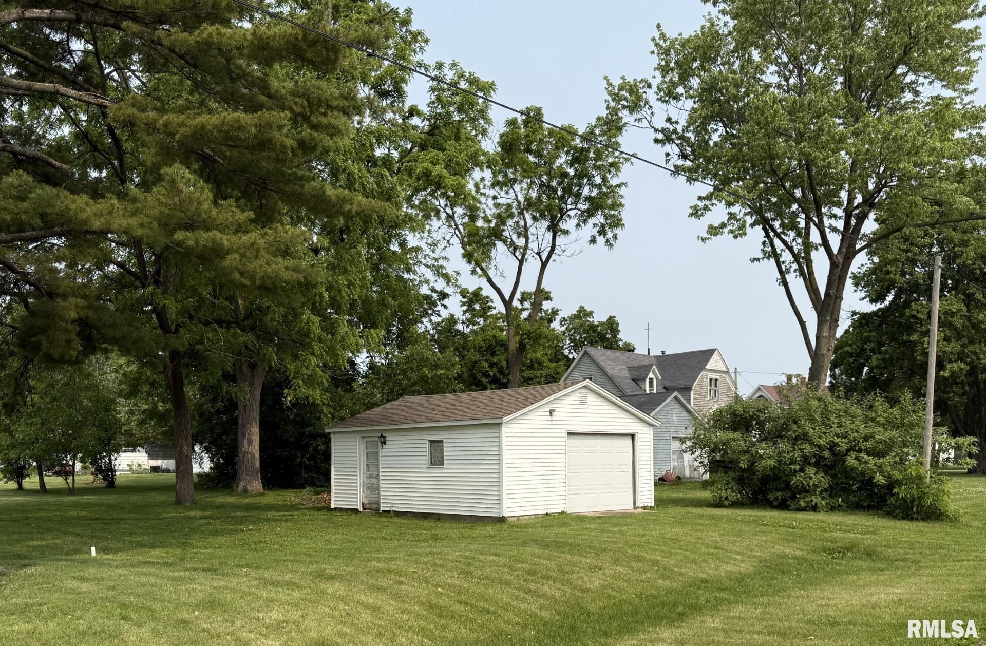 216 E Division Street, Galva, Illinois image 3