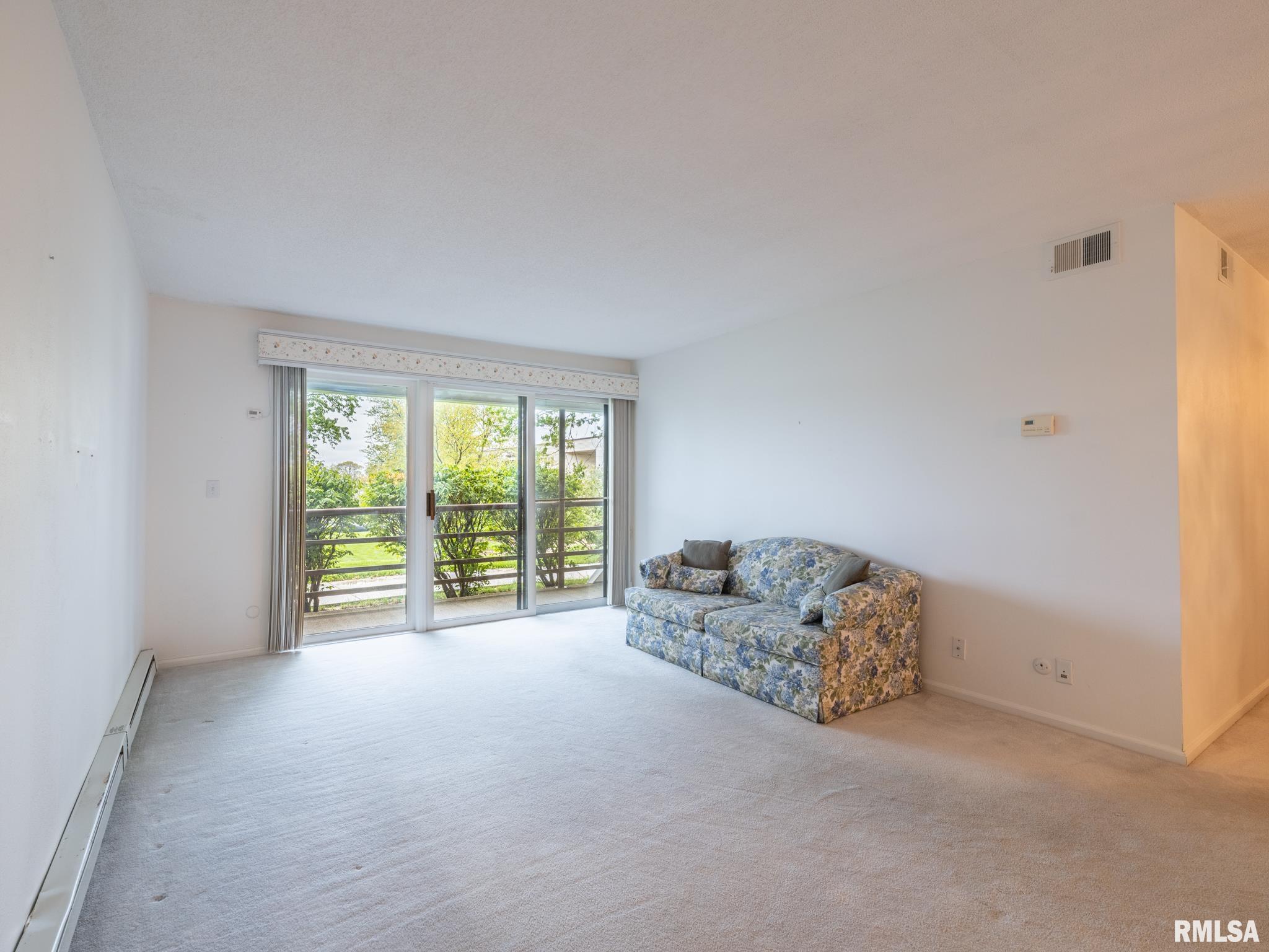 2605 W Willowlake Drive #14, Peoria, Illinois image 5