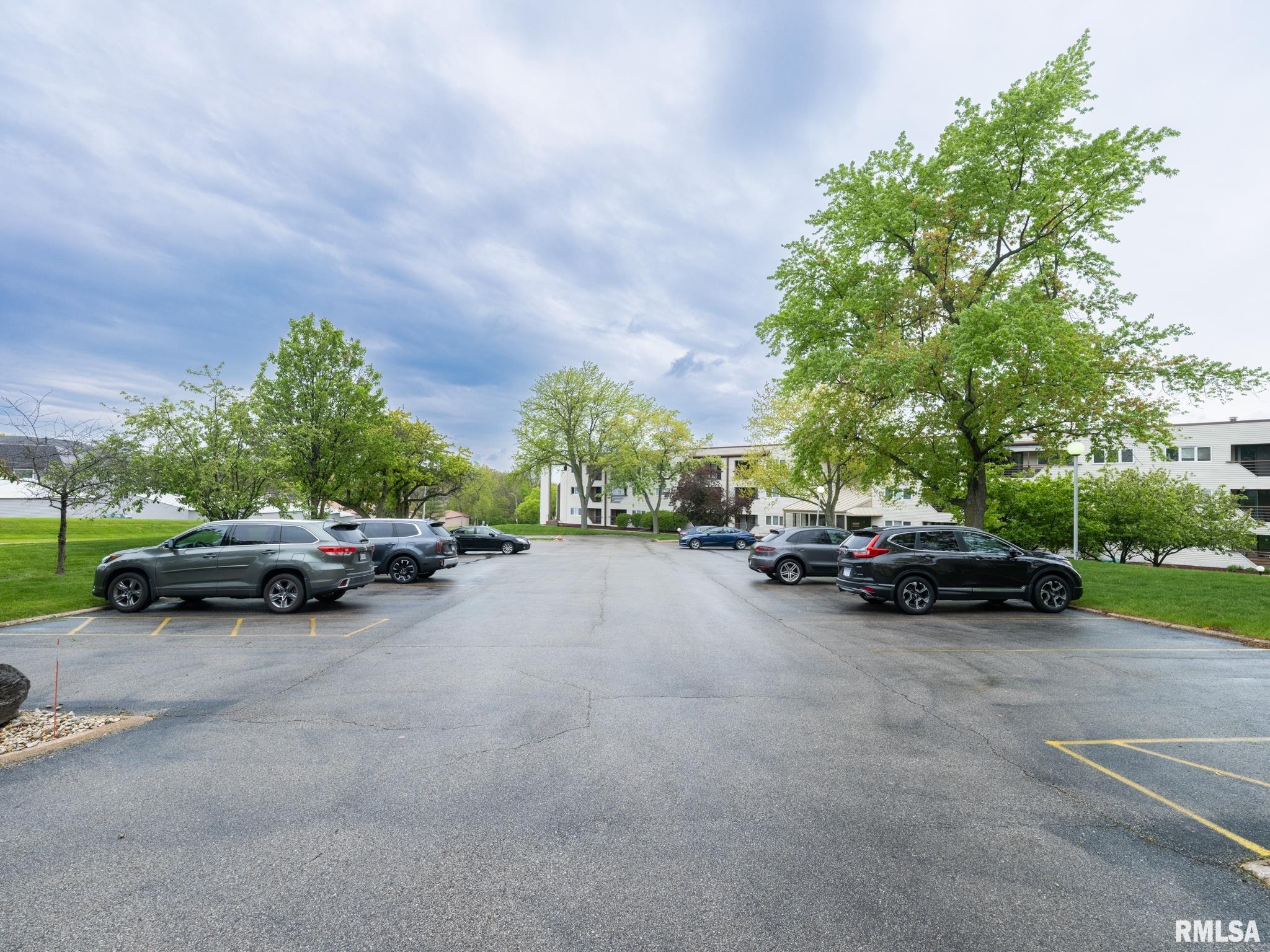 2605 W Willowlake Drive #14, Peoria, Illinois image 20