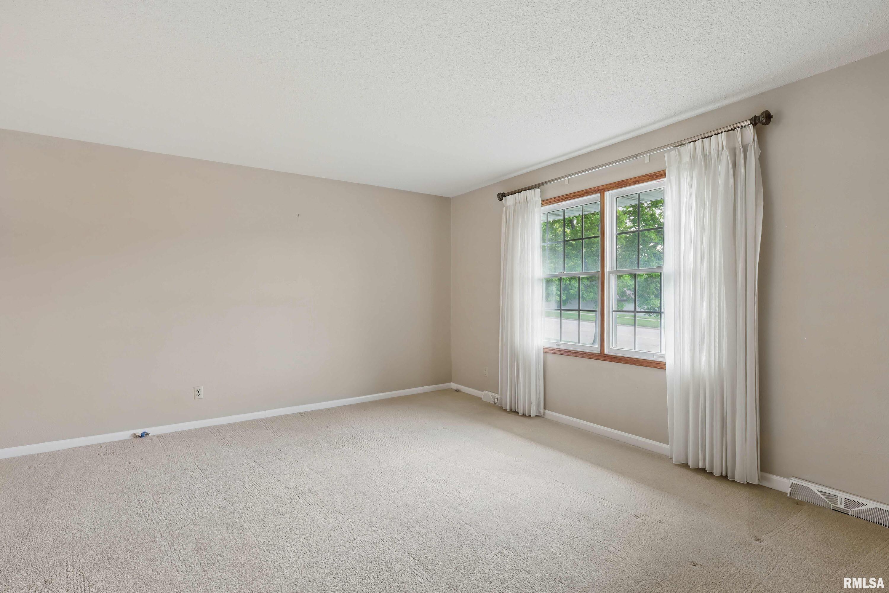 2720 29th Street, Bettendorf, Iowa image 12