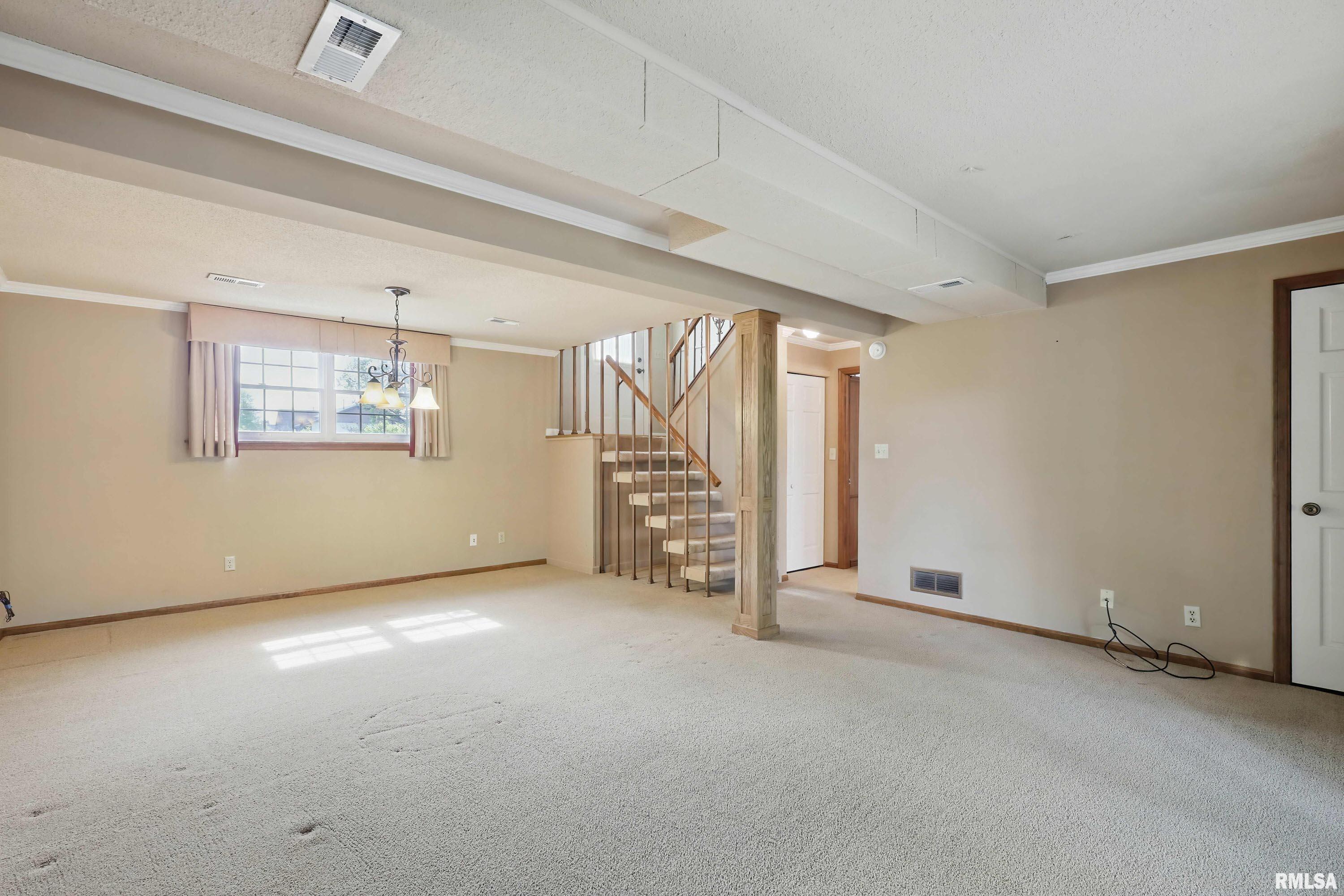 2720 29th Street, Bettendorf, Iowa image 36