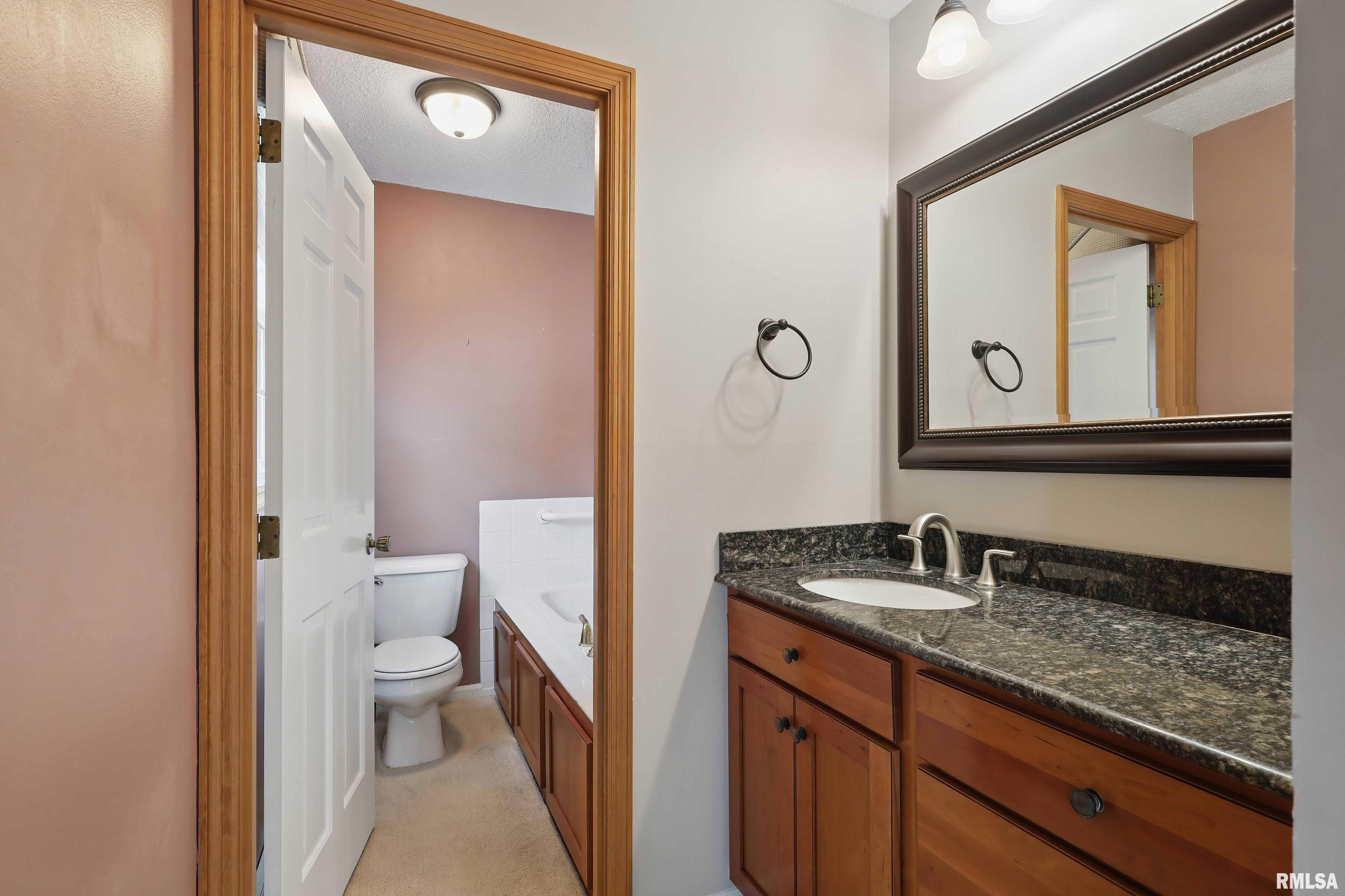 2720 29th Street, Bettendorf, Iowa image 30