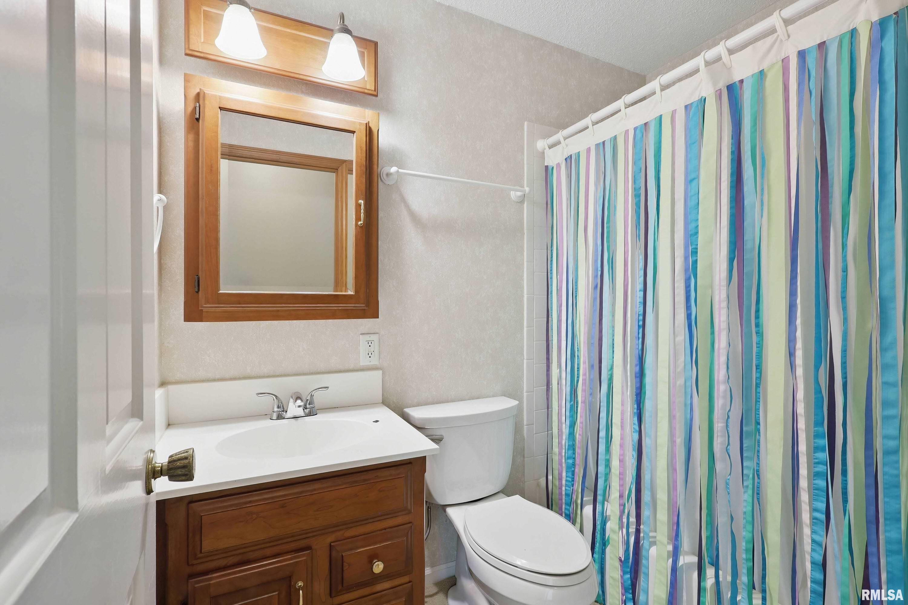 2720 29th Street, Bettendorf, Iowa image 23