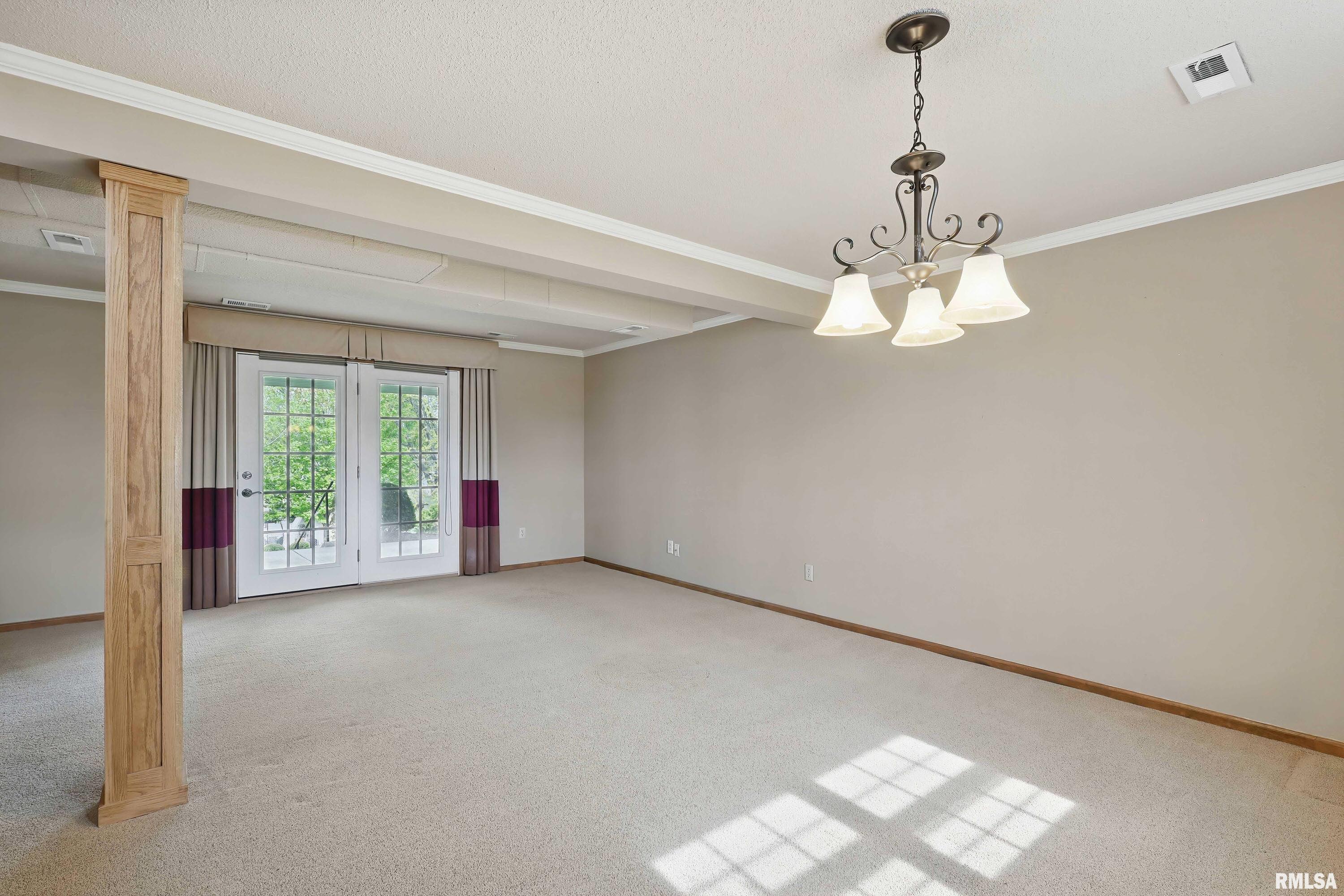 2720 29th Street, Bettendorf, Iowa image 38