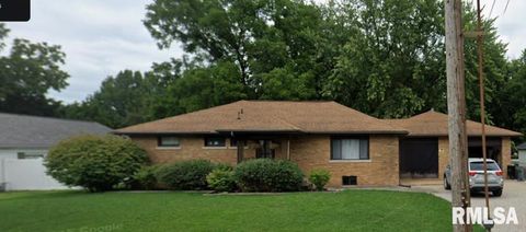 Homes For Sale - 112 N Oak Street<br/> Sangamon County, Rochester, IL 62563