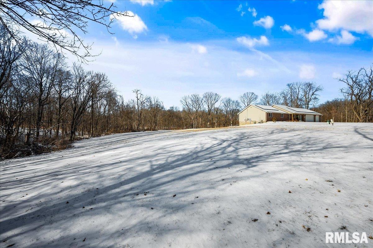 9100 S Deer Trail Road, Mapleton, Illinois image 31