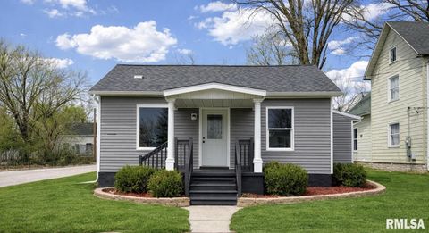 Photo of 233 W SPRUCE Street, Canton, IL 61520 (MLS # PA1265714)