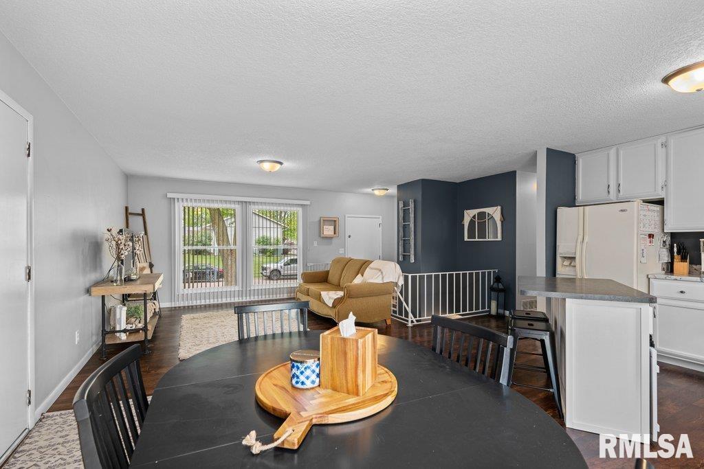 5647 Quercus Lane, Davenport, Iowa image 8