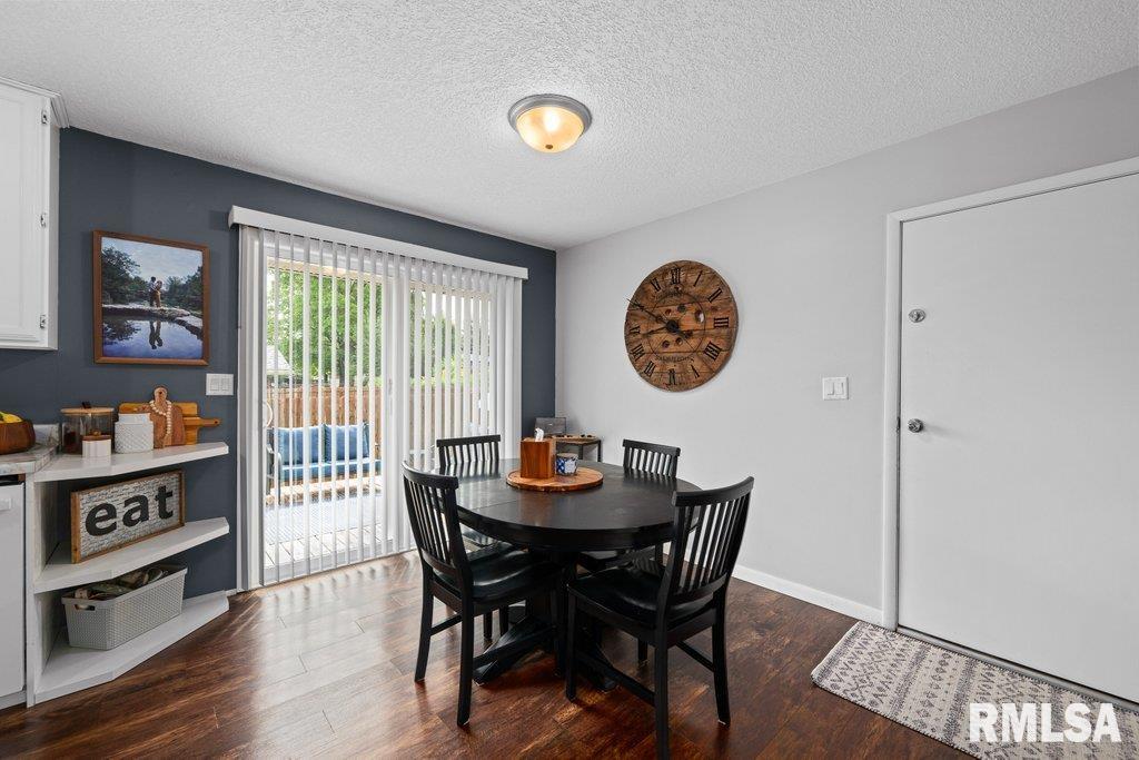 5647 Quercus Lane, Davenport, Iowa image 9