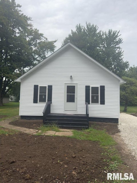 Homes For Sale - 117 W Illinois Street<br/> Fulton County, Canton, IL 61520