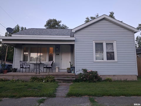 Homes For Sale - 411 N Maple Street<br/> Cambria, IL 62915