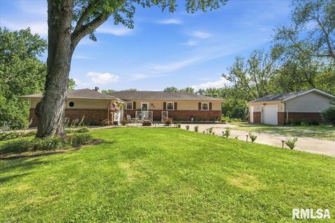 Homes For Sale - 5260 River View Road<br/> Riverton, IL 62561