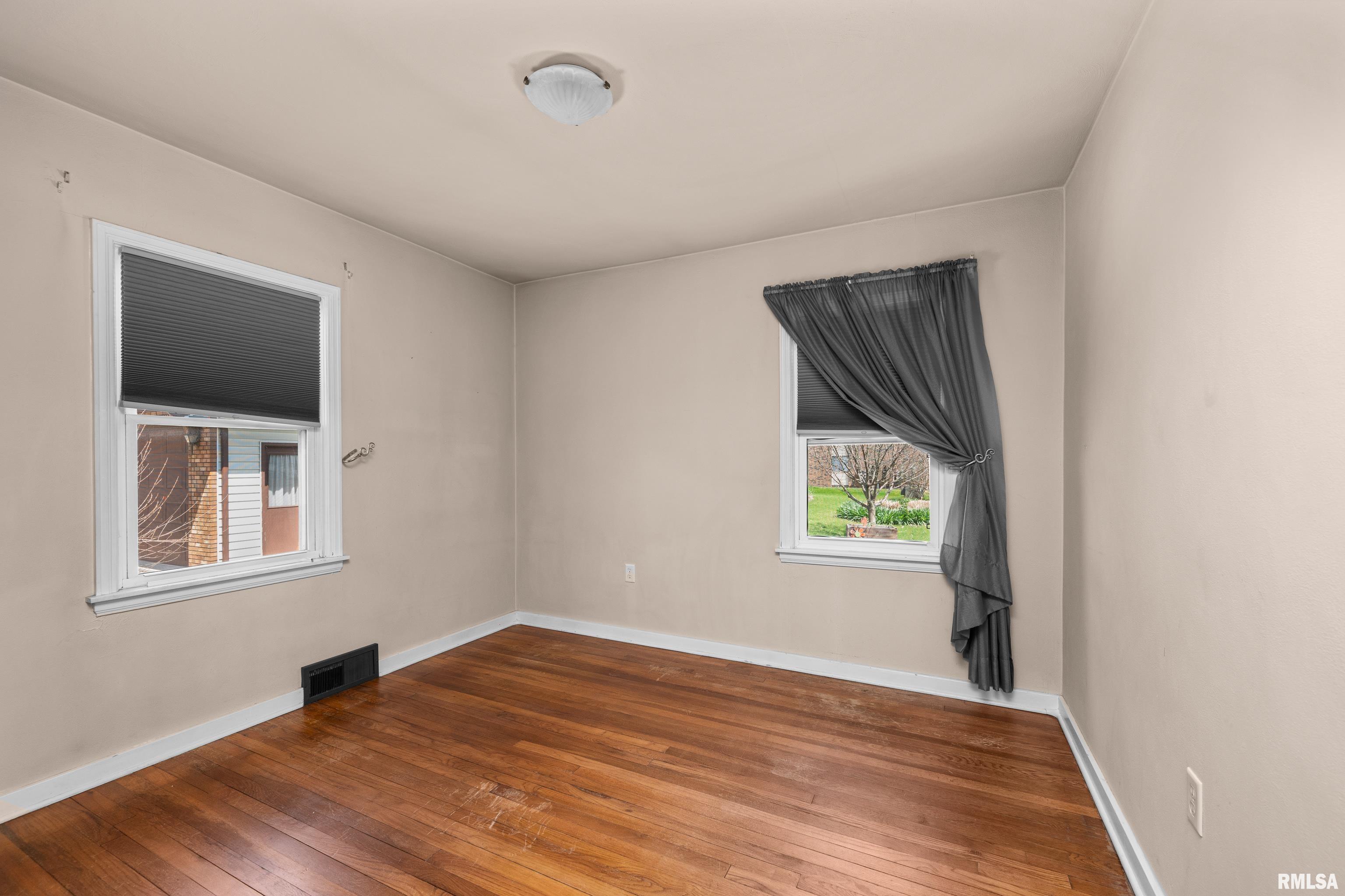 422 3rd Avenue, De Witt, Iowa image 9