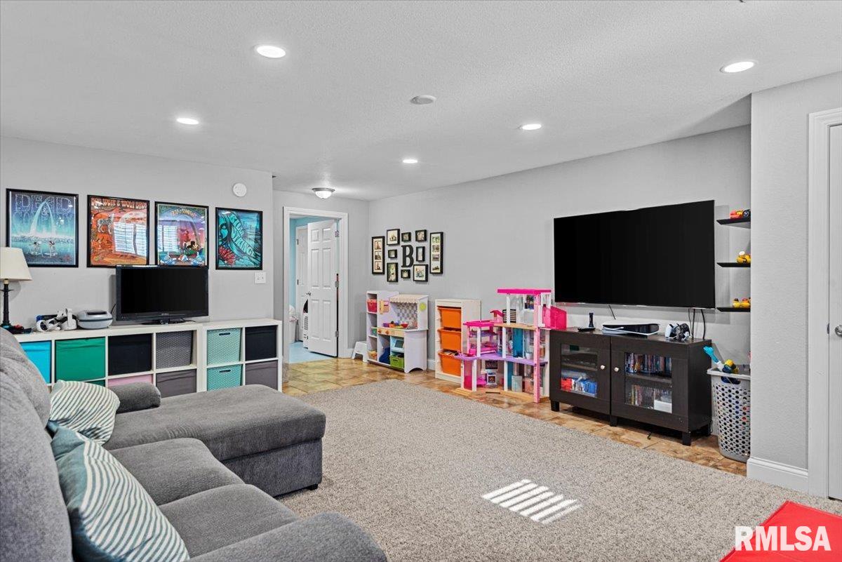 2805 Kipling Drive, Springfield, Illinois image 40