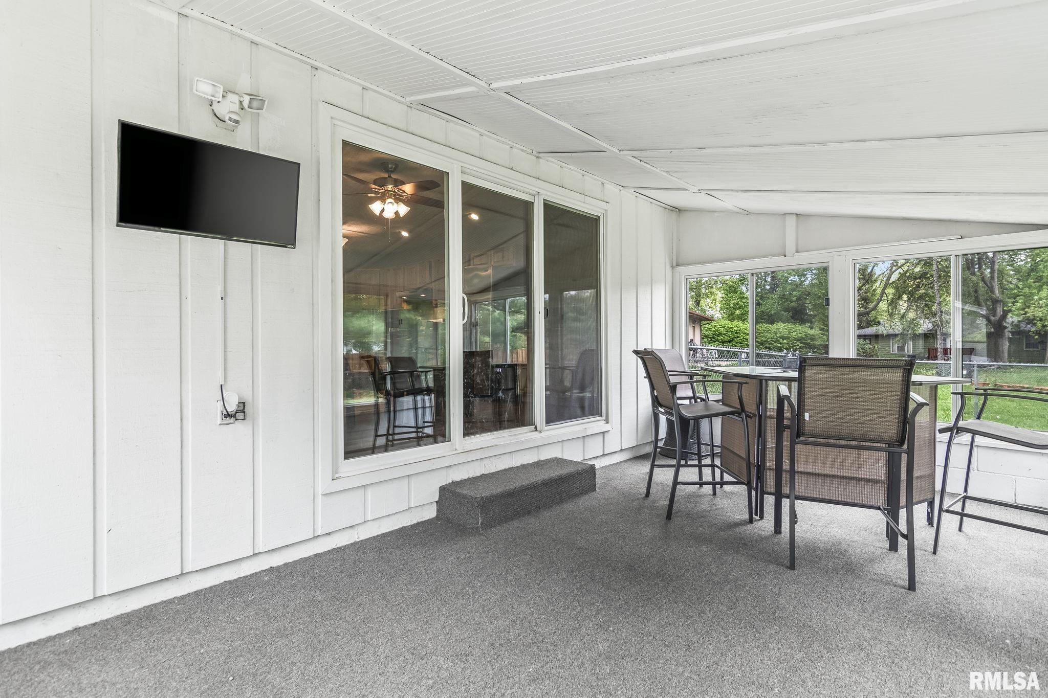 2612 Baronne Drive, Springfield, Illinois image 30