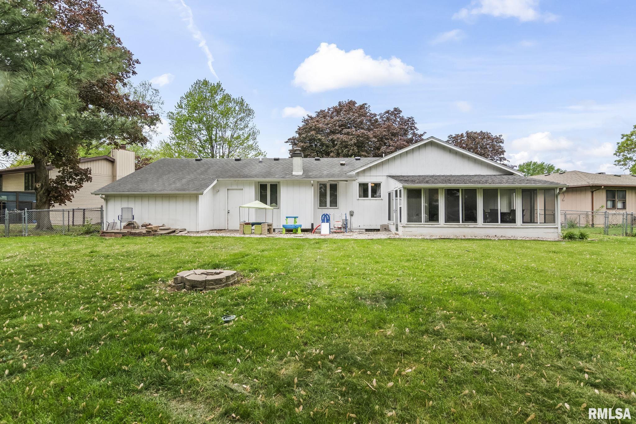 2612 Baronne Drive, Springfield, Illinois image 31