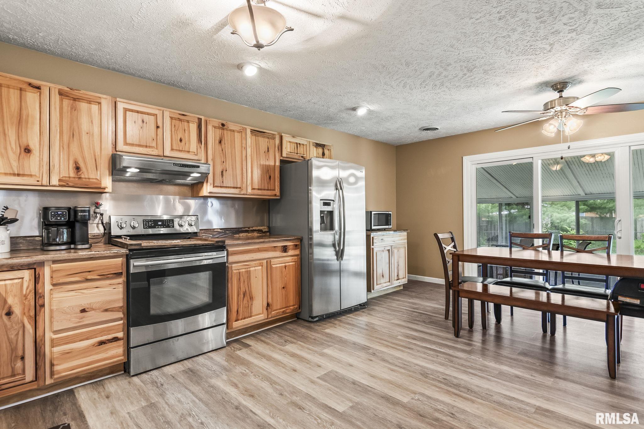 2612 Baronne Drive, Springfield, Illinois image 9