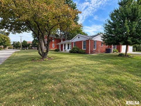 Homes For Sale - 250 E Pearl Street<br/> Scott County, Winchester, IL 62694