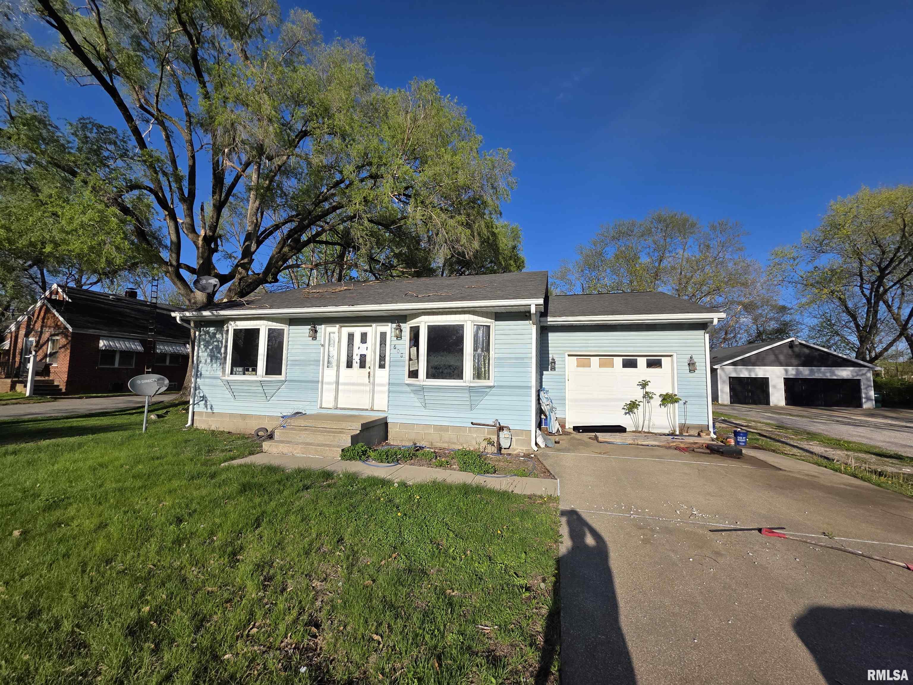 608 N 3rd Street, Riverton, Illinois image 1