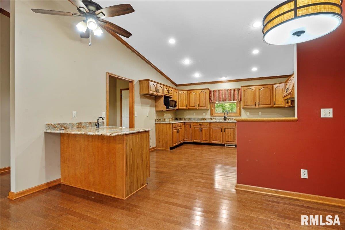 7908 Hunt Road, Springfield, Illinois image 16