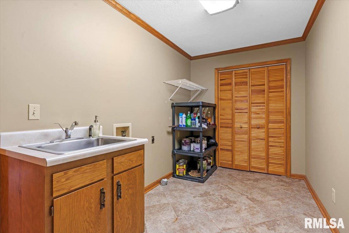 7908 Hunt Road, Springfield, Illinois image 28