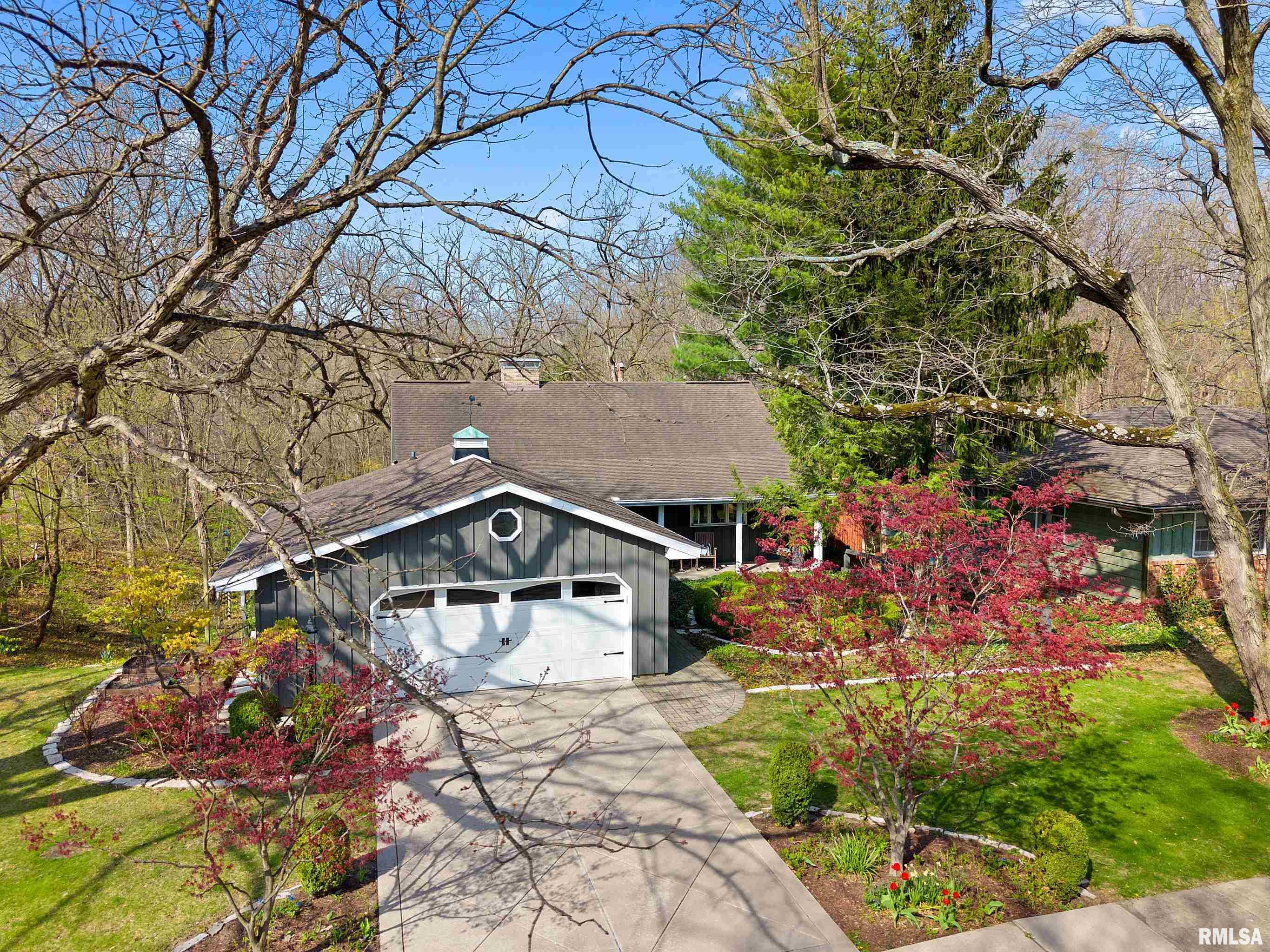 2607 N Kingston Drive, Peoria, Illinois image 2
